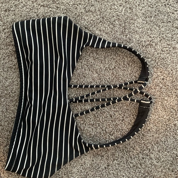 Free to be lululemon sports bra - black & white - Picture 1 of 4